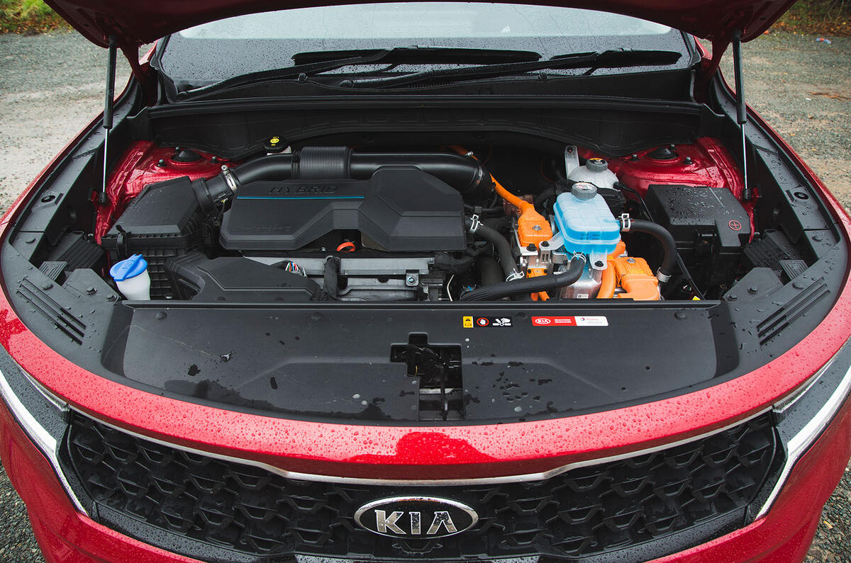 Kia Sorento engine bay