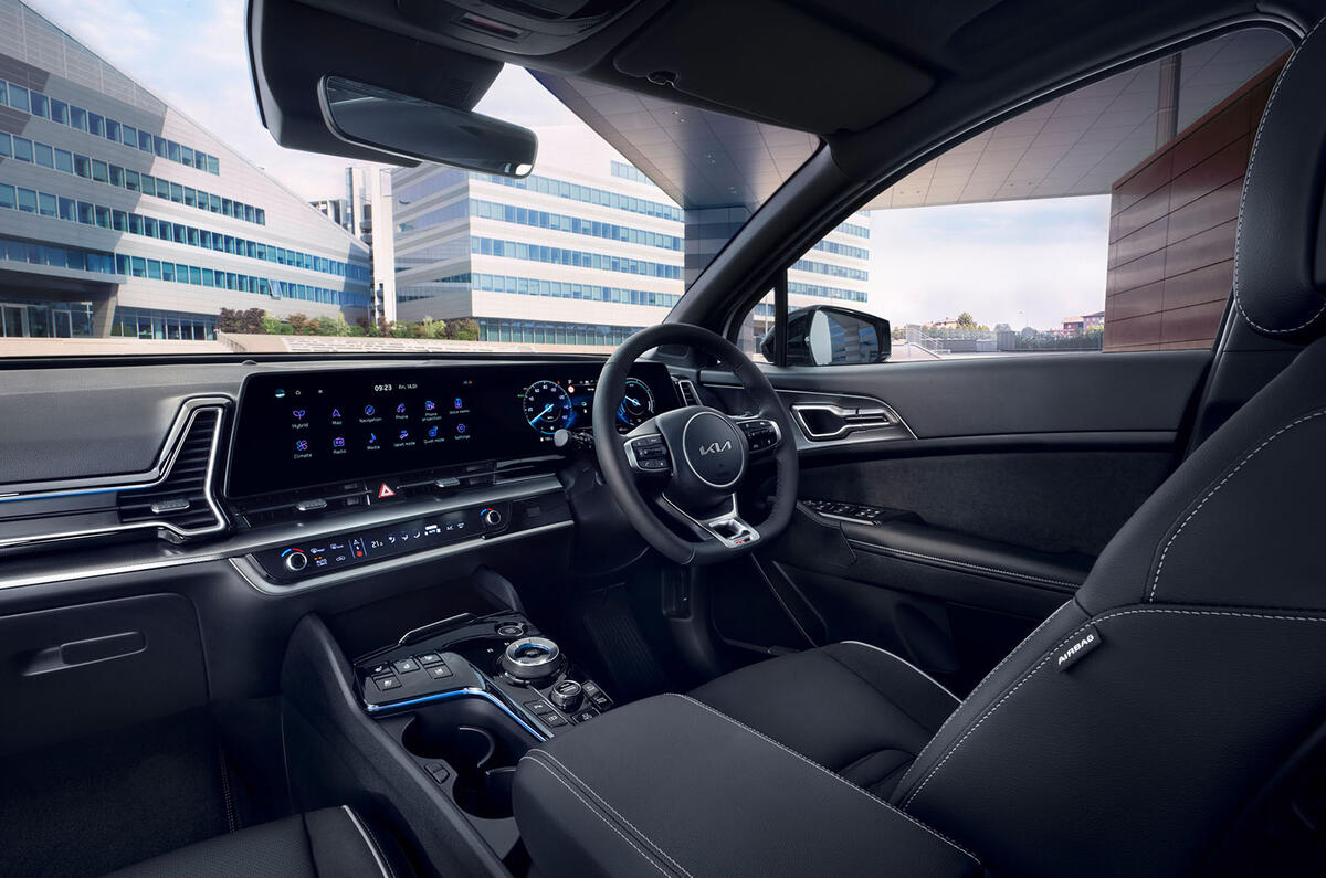 Kia Sportage PHEV interior