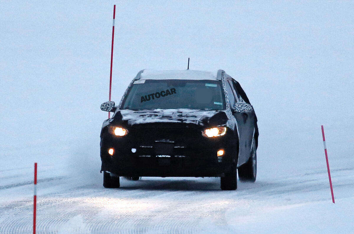 Kia Stonic - first pictures of upcoming Nissan Juke rival