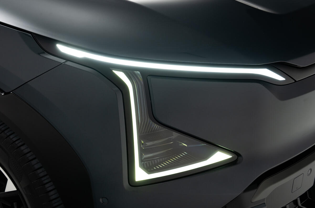 Kia EV5 'GT Line' 81.4kWh (EU)   Gravity Grey   pre production 21 Kia EV5 'GT Line' 81.4kWh (EU)   Gravity Grey   pre production 21