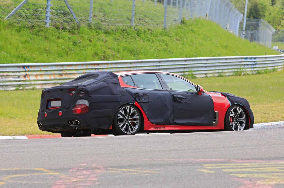 2021 Kia Stinger spyshot side rear again 2021 Kia Stinger spyshot side rear again