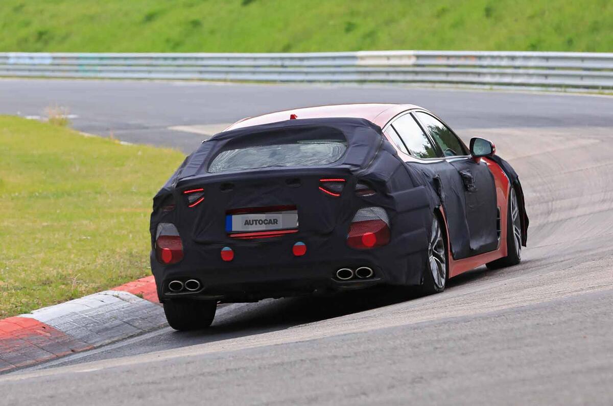2021 Kia Stinger spyshot rear side 2021 Kia Stinger spyshot rear side