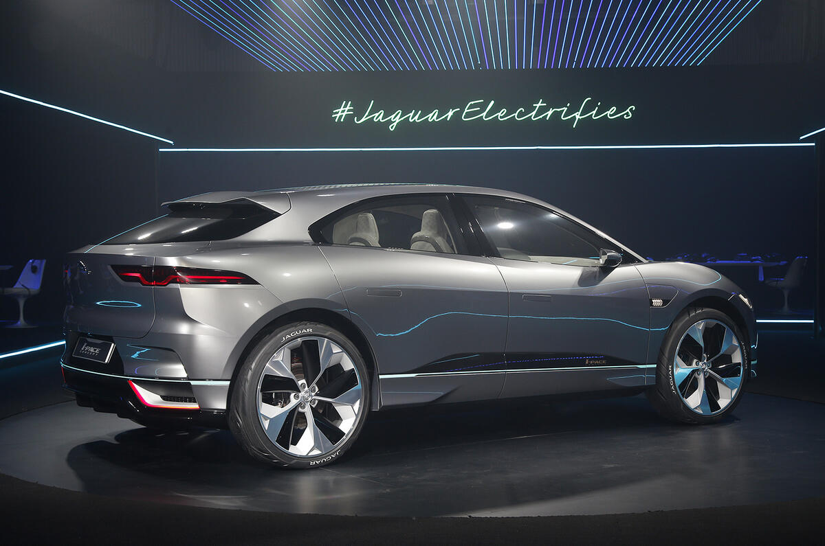 2016 LA motor show - live blog and gallery