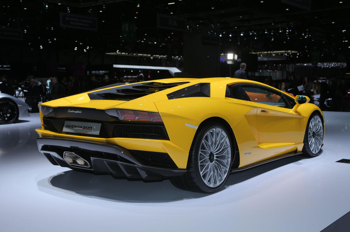 Lamborghini Aventador S