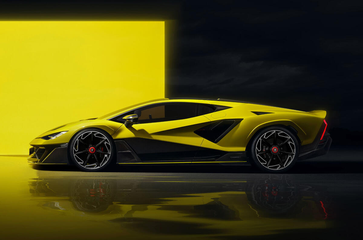 Lamborghini Fenomeno side Lamborghini Fenomeno side