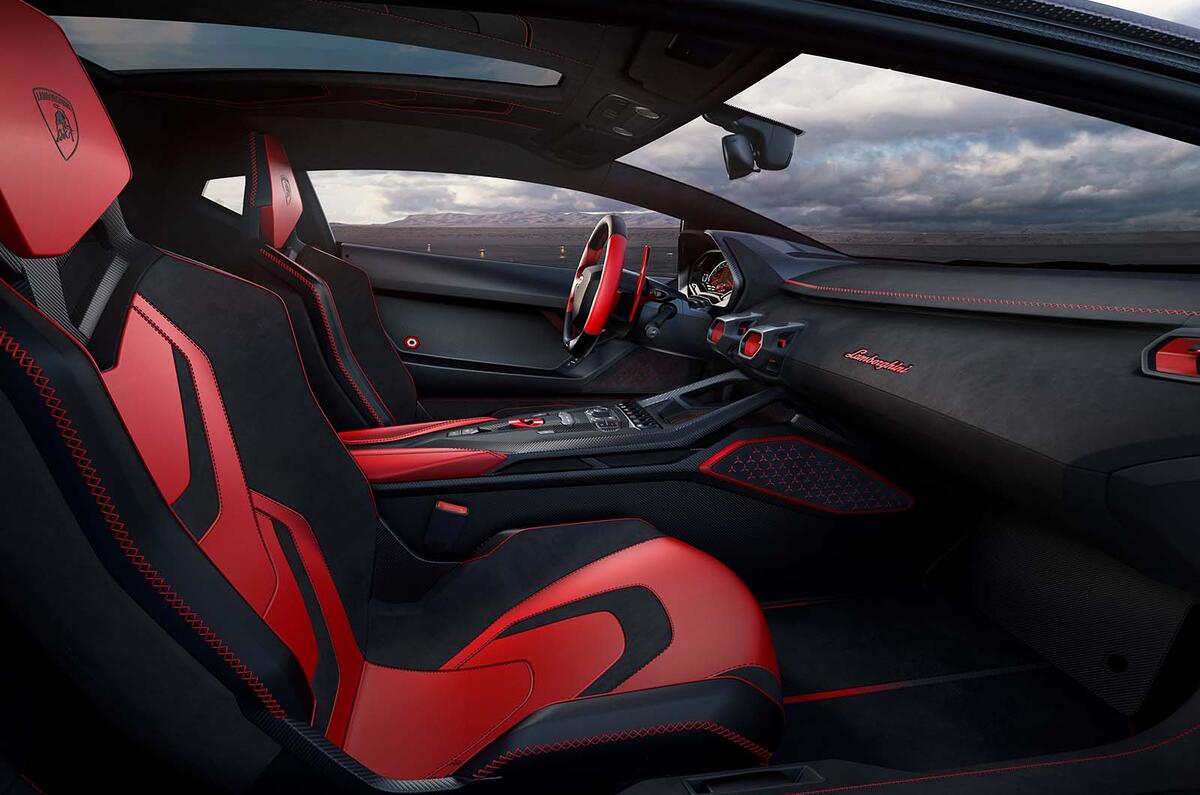 Lamborghini Invencible interior