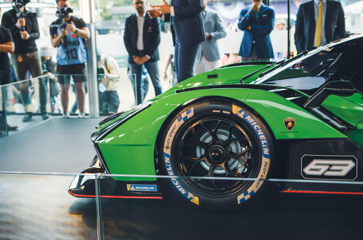 lamborghini lmdh 8 lamborghini lmdh 8