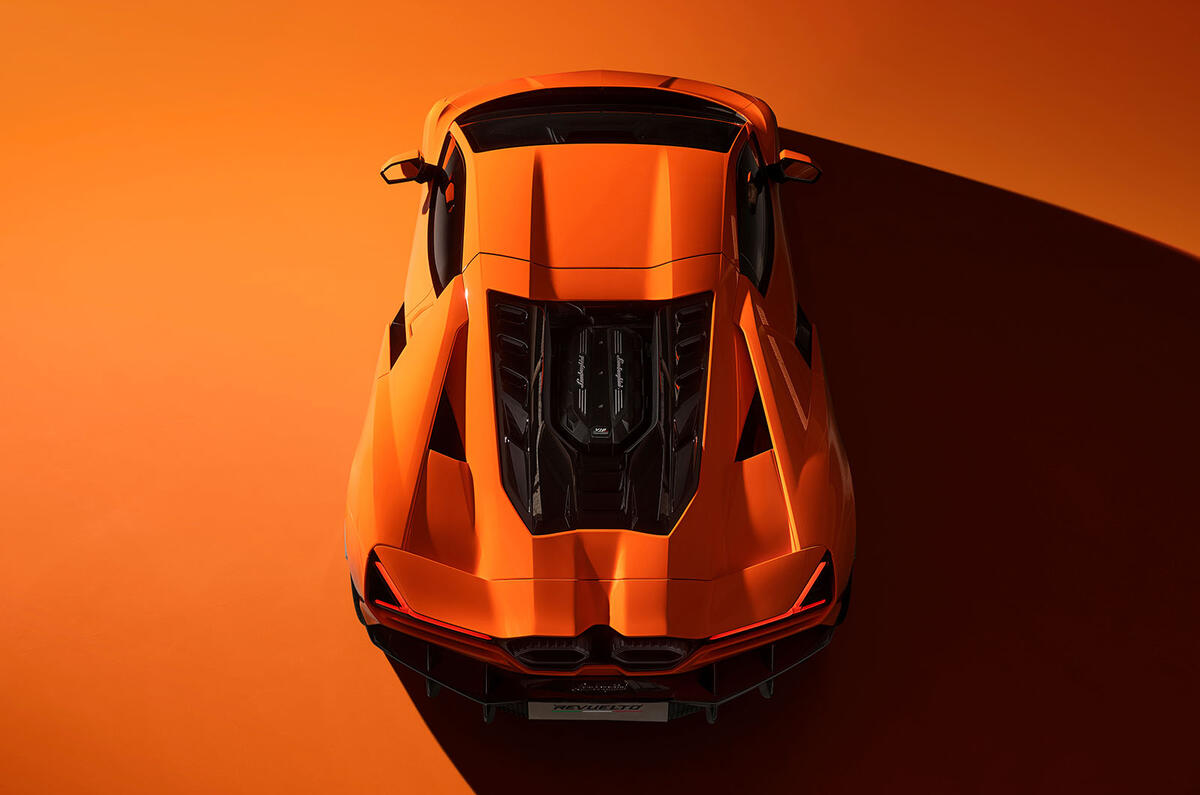 Lamborghini Revuelto roof Lamborghini Revuelto roof
