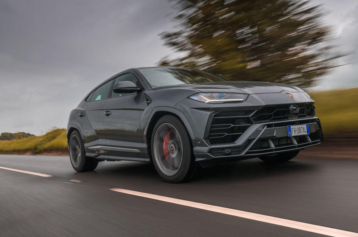 lamborghini urus exterior 2022 lamborghini urus exterior 2022
