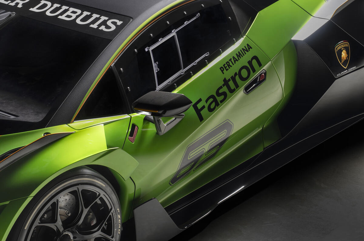 2020 Lamborghini Essenza SCV12 - side