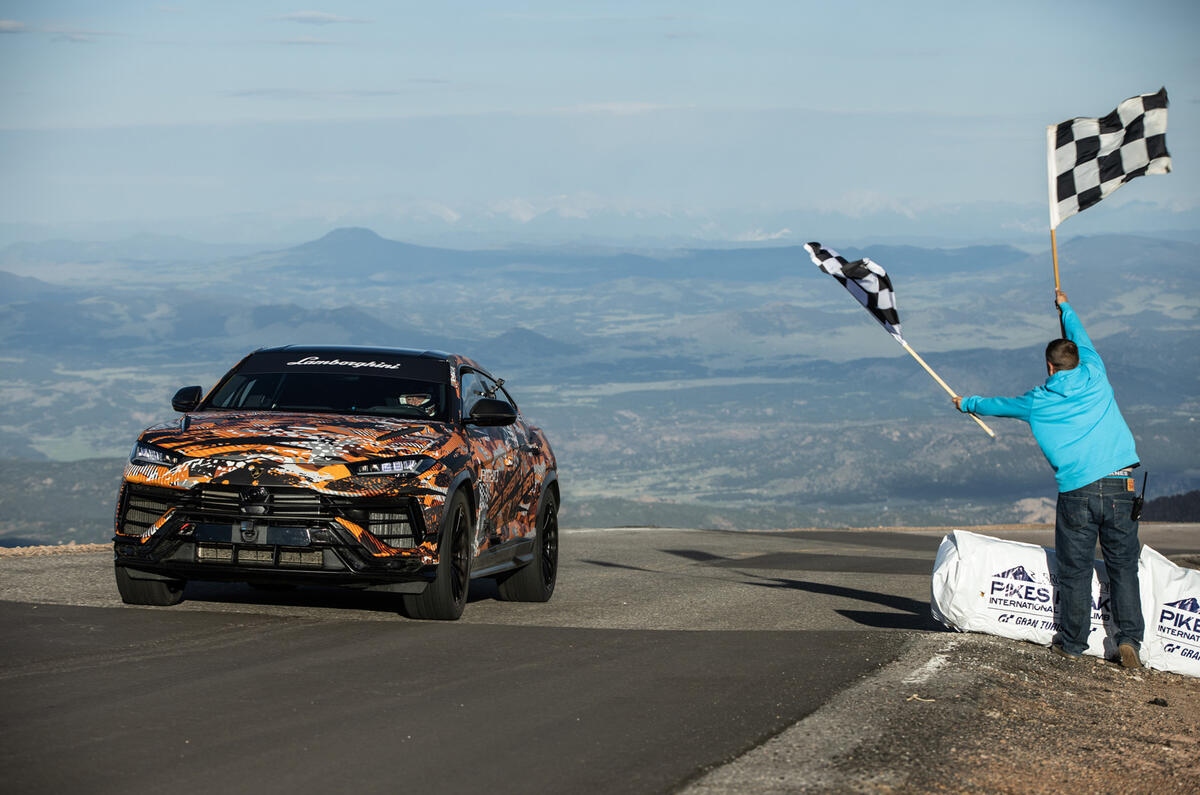 Lamborghini Urus   Pikes Peak Record finish line