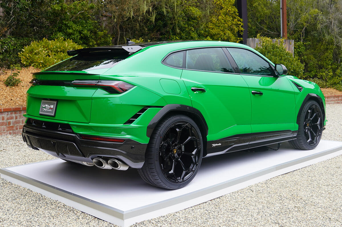 Lamborghini Urus Pebble Beach rear Lamborghini Urus Pebble Beach rear