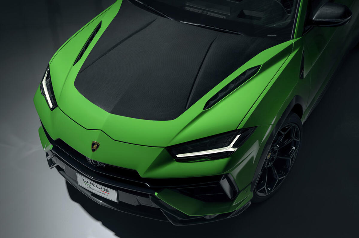 Lamborghini Urus Performante green bonnet Lamborghini Urus Performante green bonnet