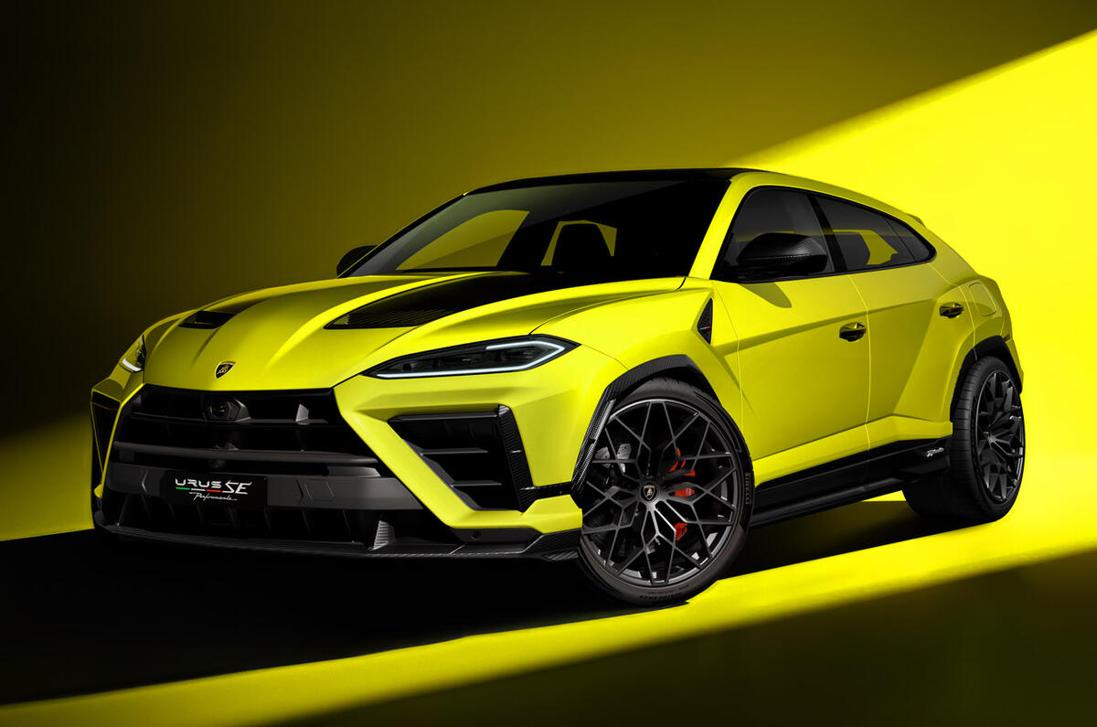 Lamborghni Urus 2026 05