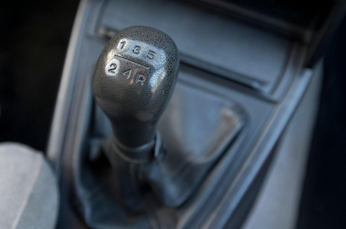Lancia Delta HF Integrale gear stick Lancia Delta HF Integrale gear stick