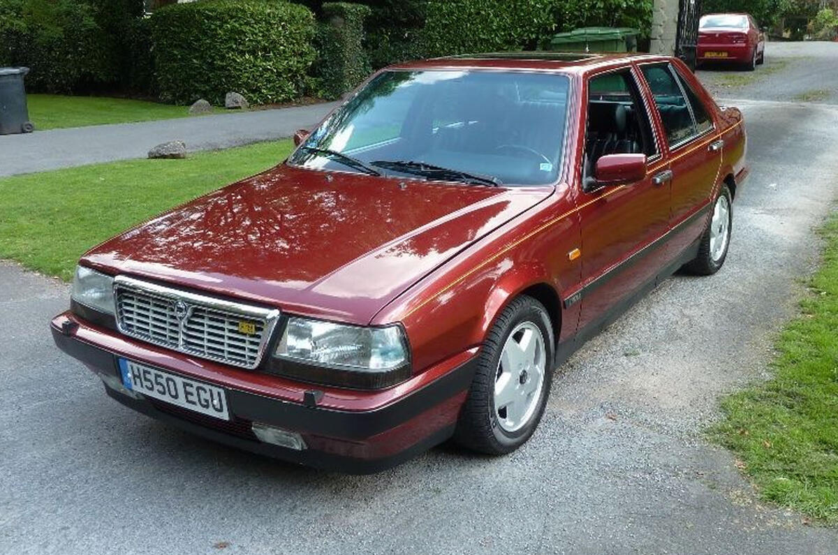 Lancia Thema 8.32