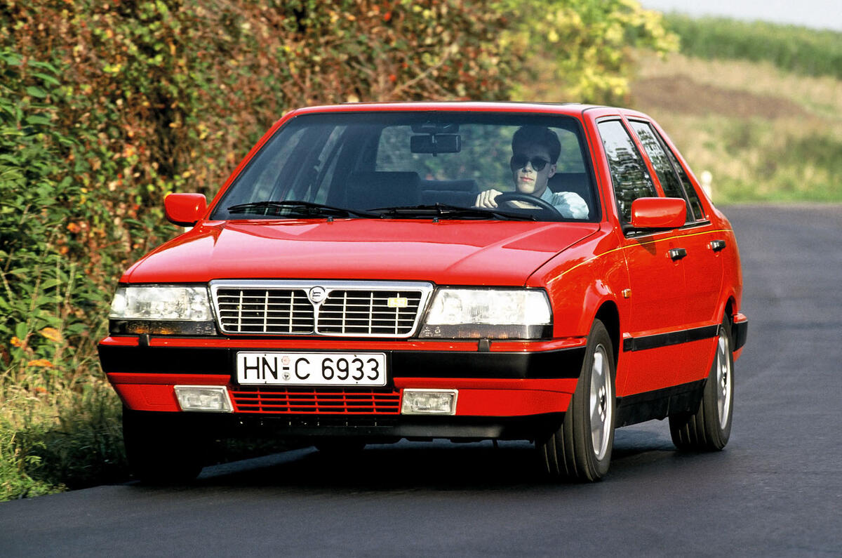 Lancia Thema 8.32