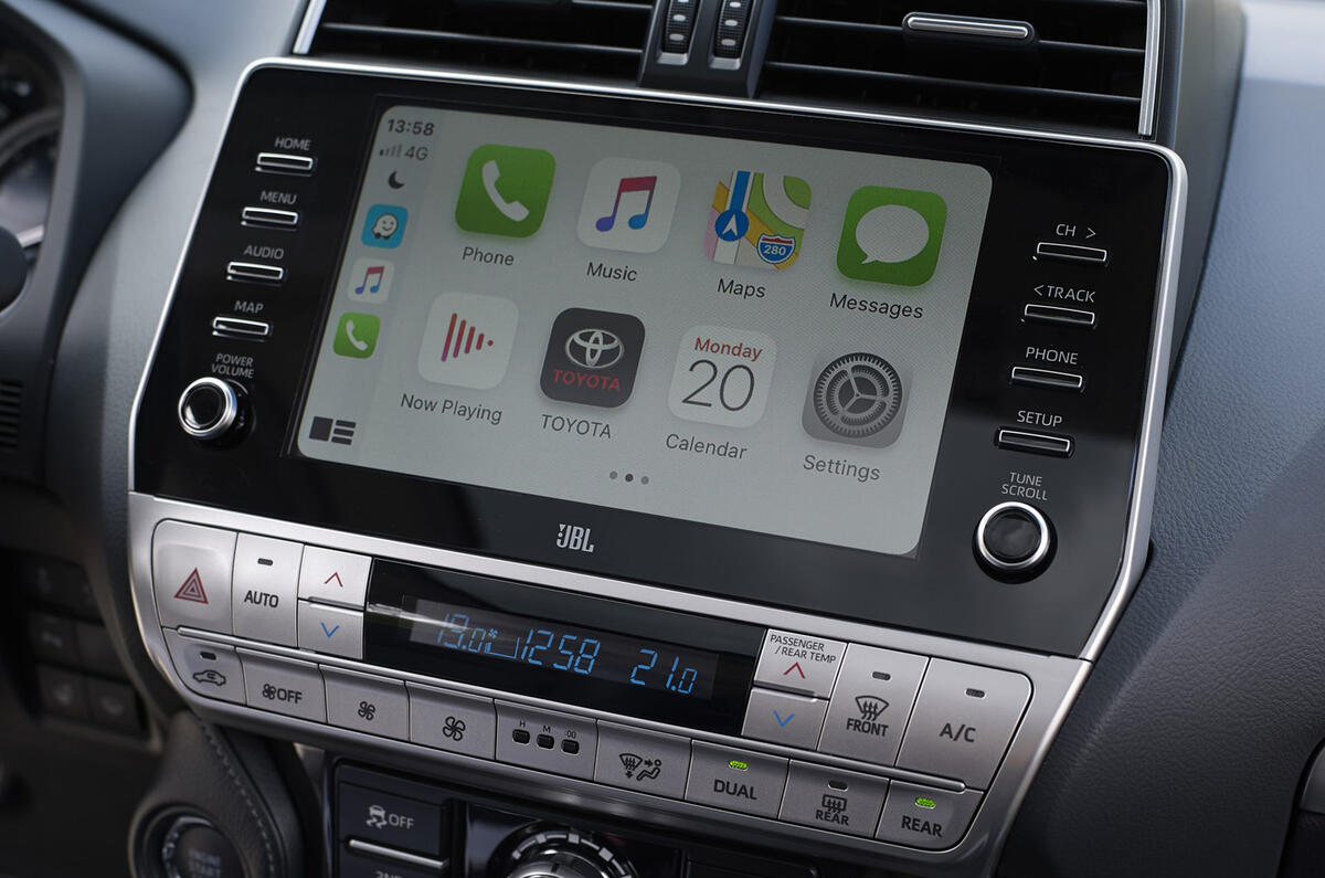 2020 Toyota Land Cruiser - infotainment 2020 Toyota Land Cruiser - infotainment