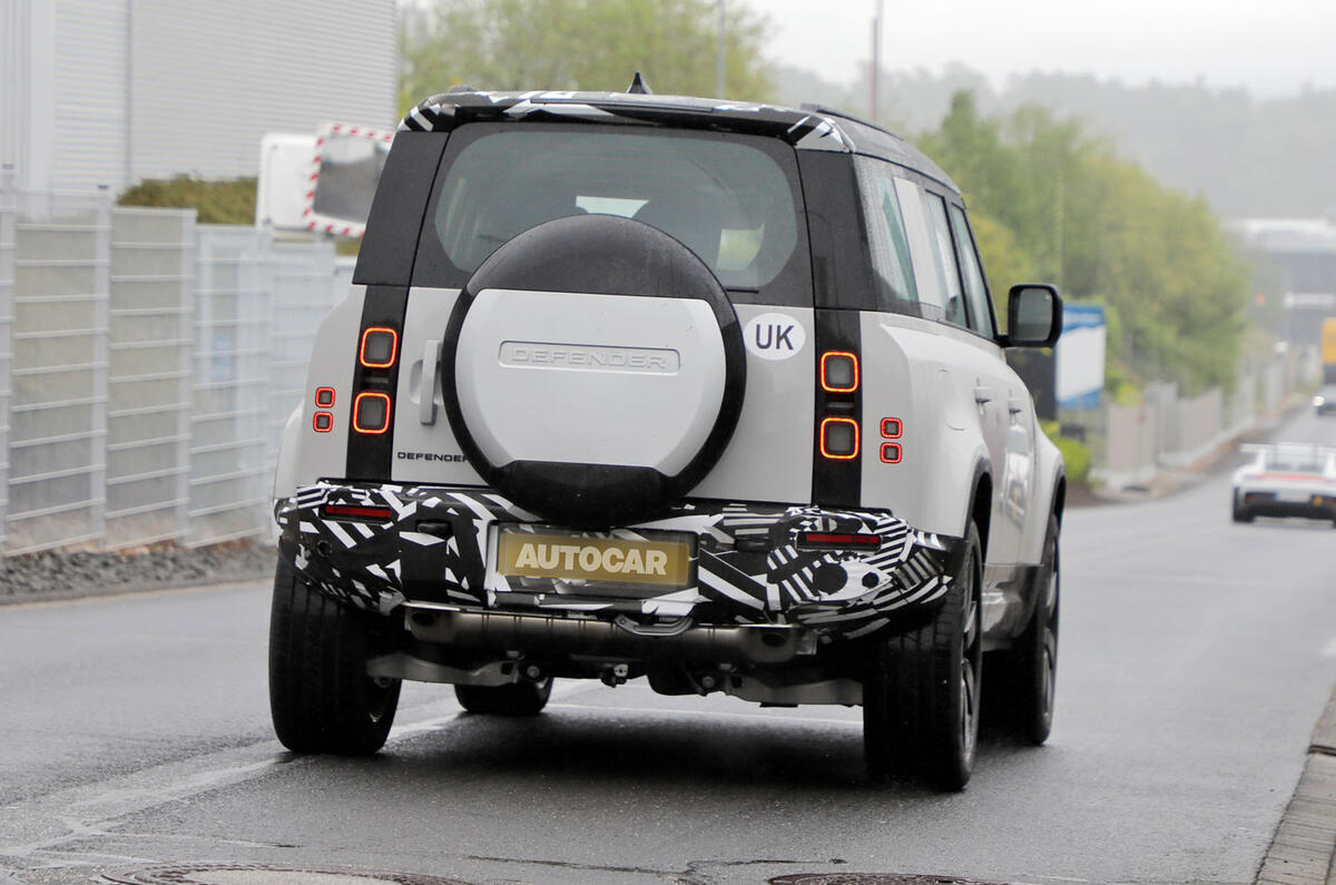 Land Rover Defender camo 7