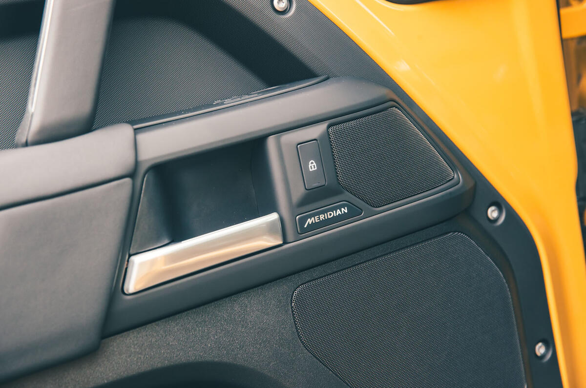 Land Rover Defender Trophy review 2026 054