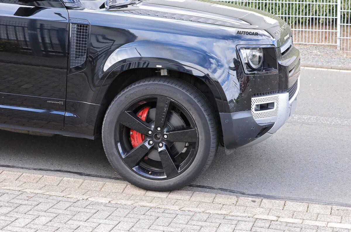Land Rover Defender V8 Nurburgring wheel Land Rover Defender V8 Nurburgring wheel