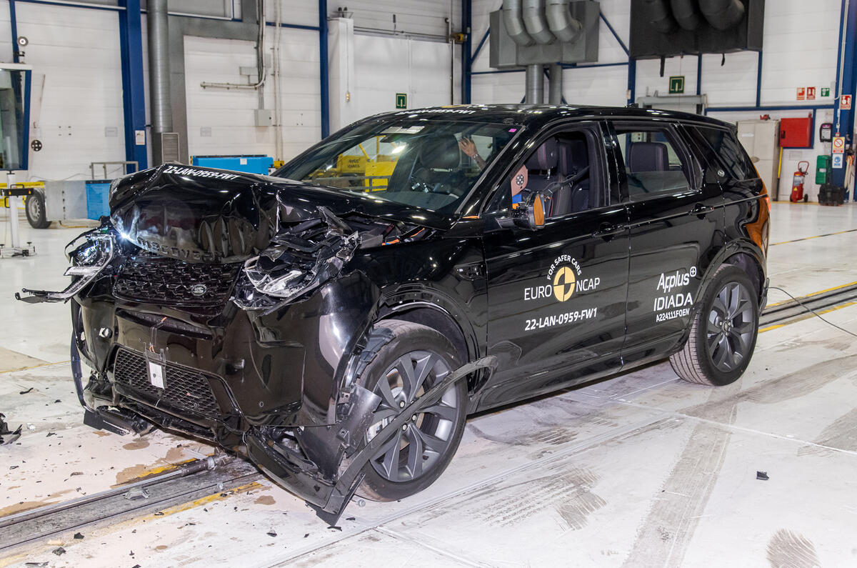 Land Rover Discovery Sport NCAP
