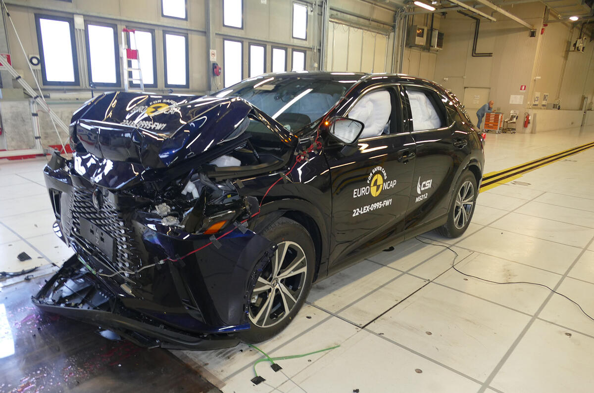 Land Rover Discovery Sport NCAP 3