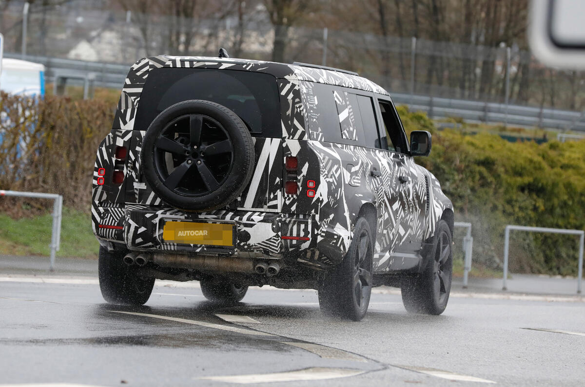 Land Rover spies 92
