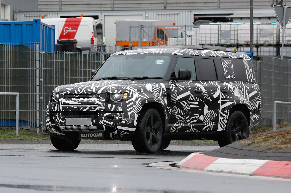 Land Rover spies 98 Land Rover spies 98