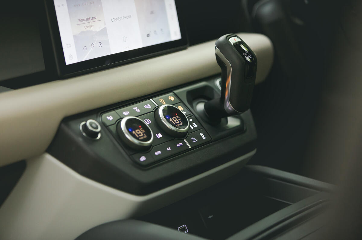 Britain's Best Car Awards 2020 - Land Rover Defender centre console Britain's Best Car Awards 2020 - Land Rover Defender centre console