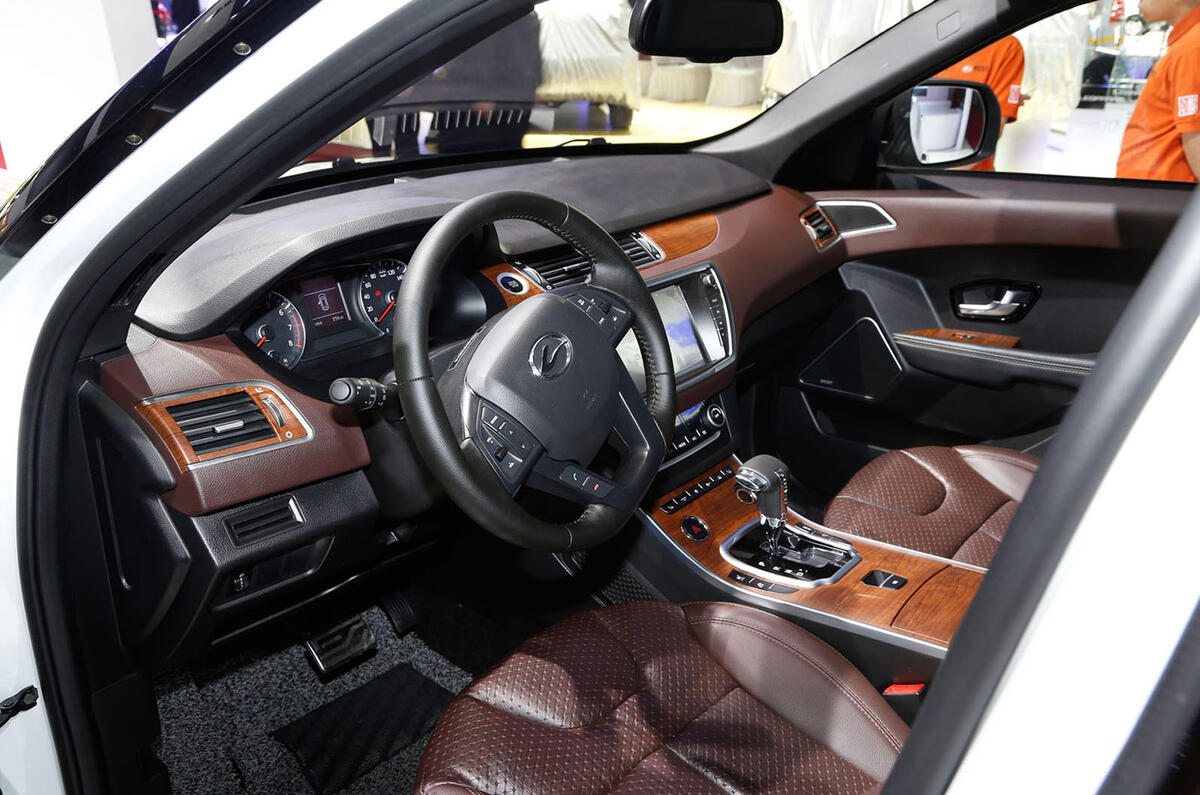 LandWind X7 Range Rover Evoque rip-off