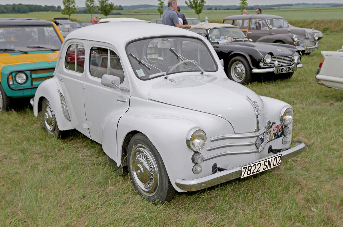 RENAULT 4CV RENAULT 4CV