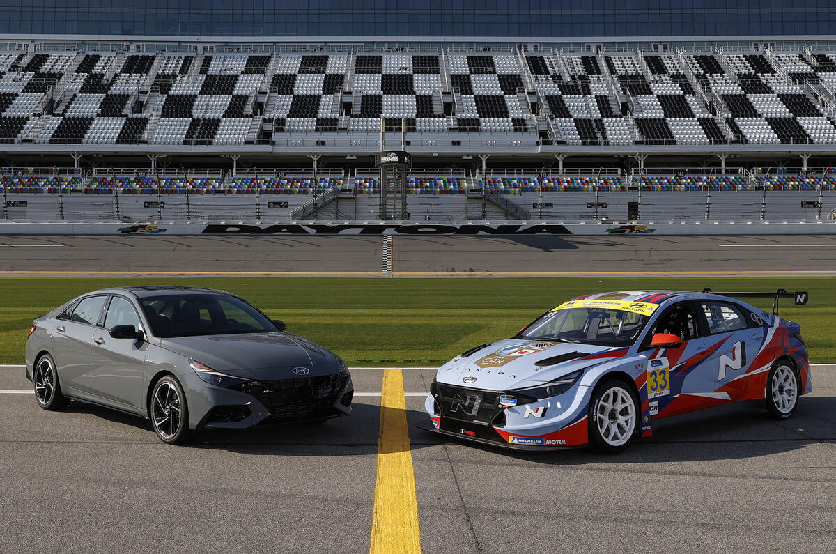 Large 44813 HyundaiElantraNTCRSetforRacingDebut