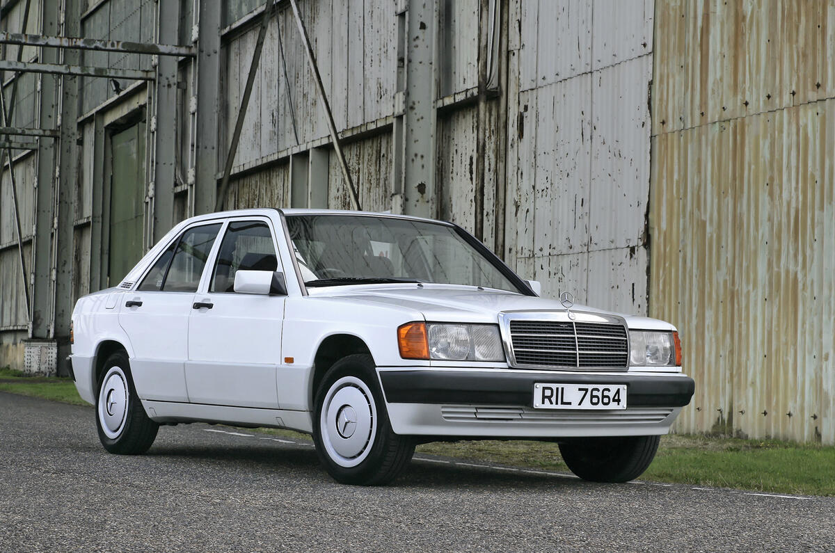 Large 9105 Mercedes Benz190E Large 9105 Mercedes Benz190E