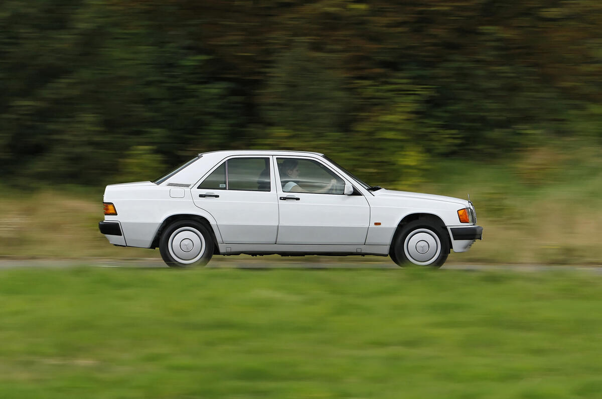 Large 9108 Mercedes Benz190E