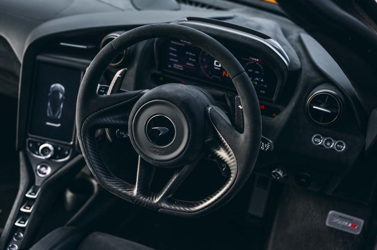 McLaren 720S track pack