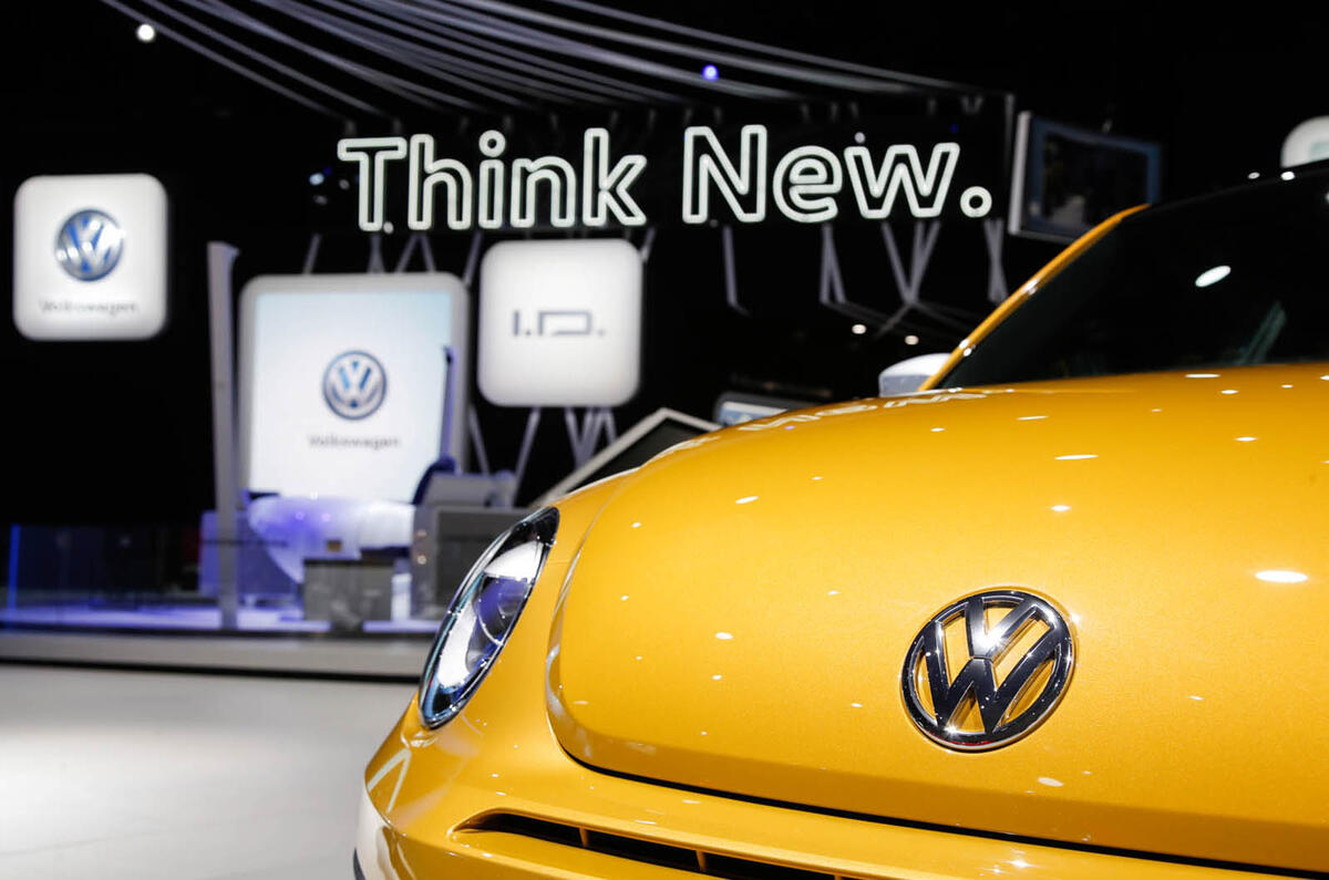 2016 LA motor show - live blog and gallery