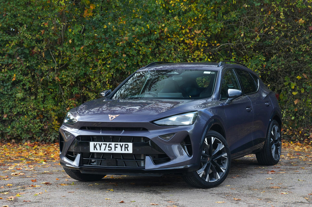 A blue CUPRA Formentor VZ e-HYBRID