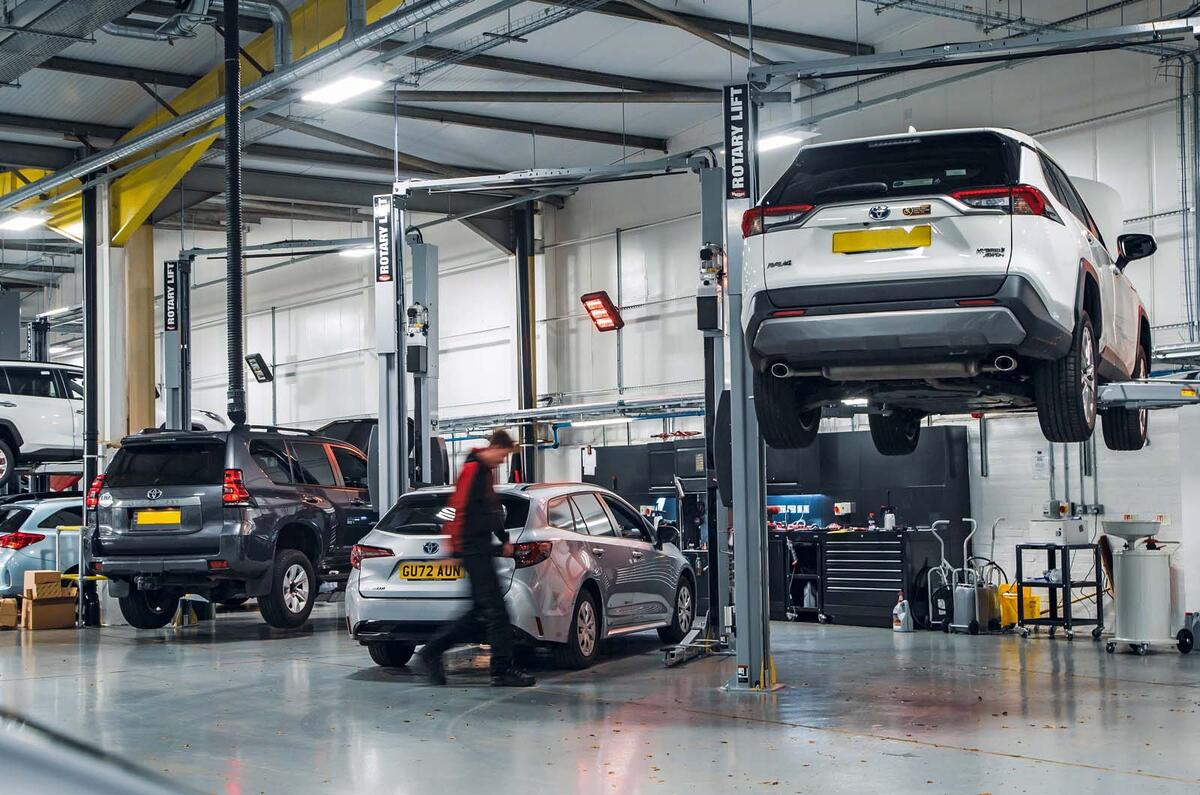 lead op 3toyota service 5