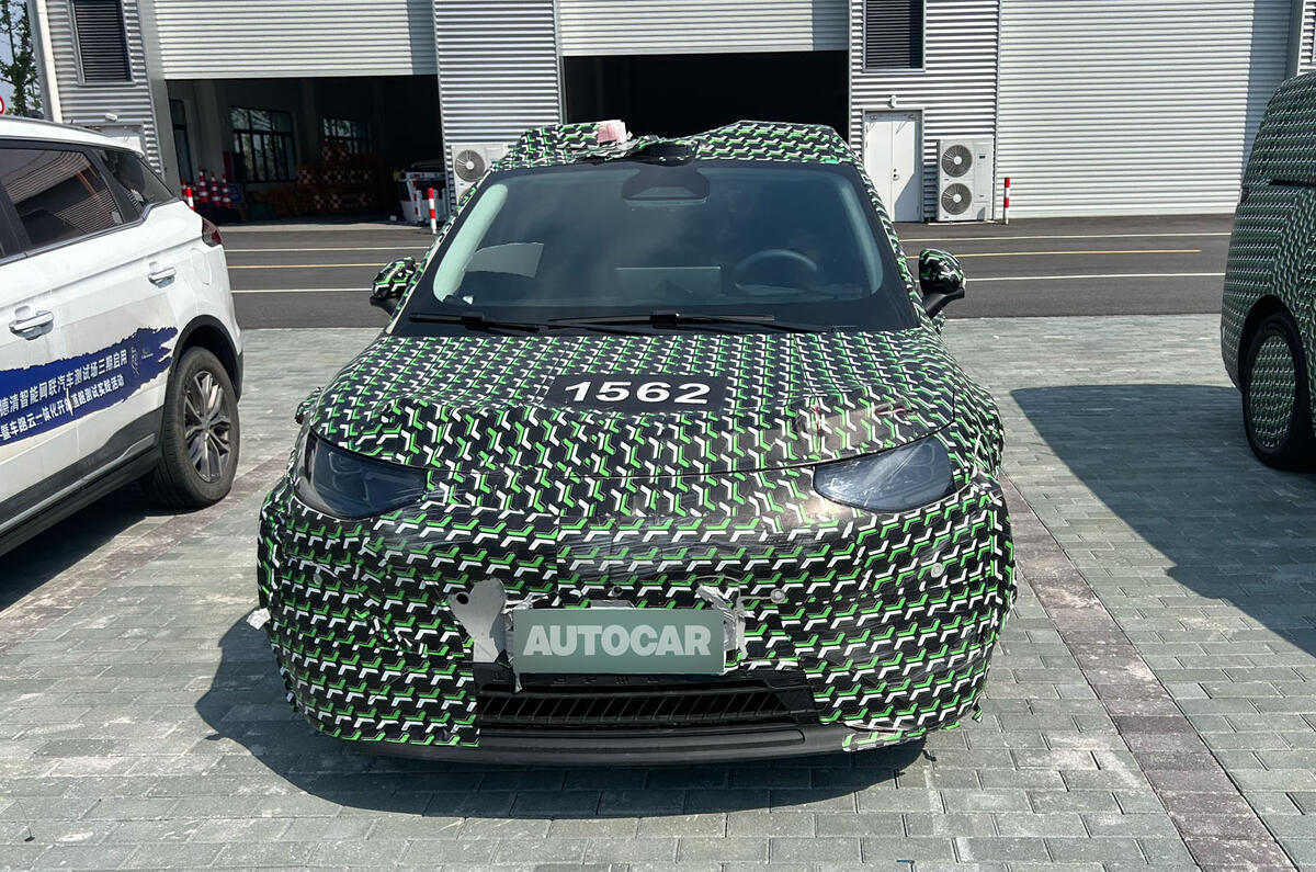 Leapmotor B03 camo 0