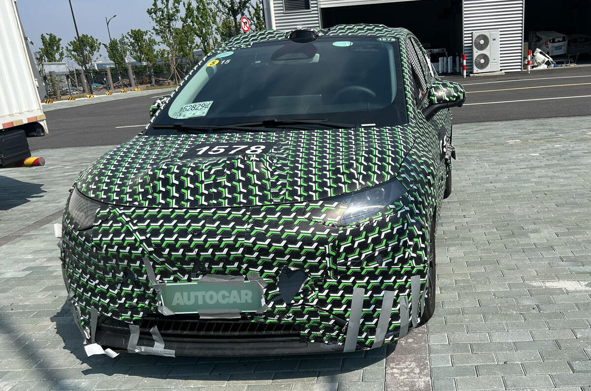 Leapmotor B03 camo 2