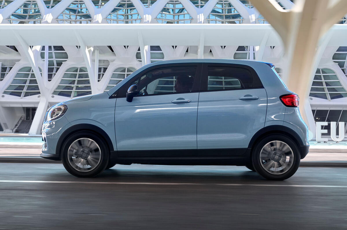 Leapmotor T03 side tracking Leapmotor T03 side tracking