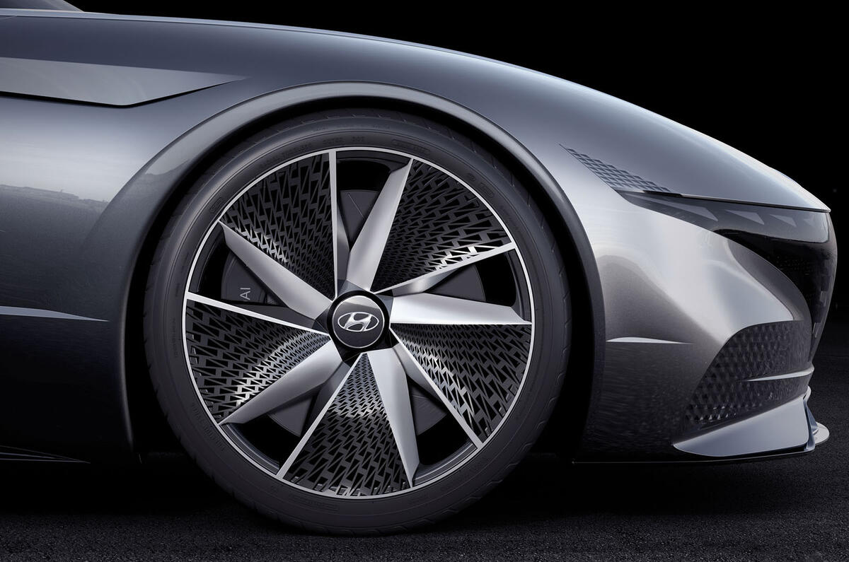 Hyundai Le Fil Rouge concept revealed as blueprint for new design direction