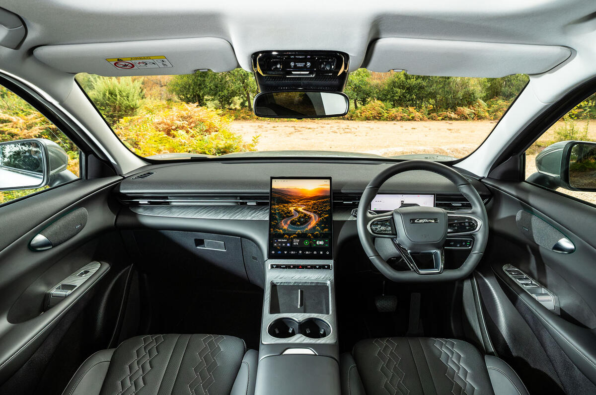 LEPAS L6 EV Interior   Cabin