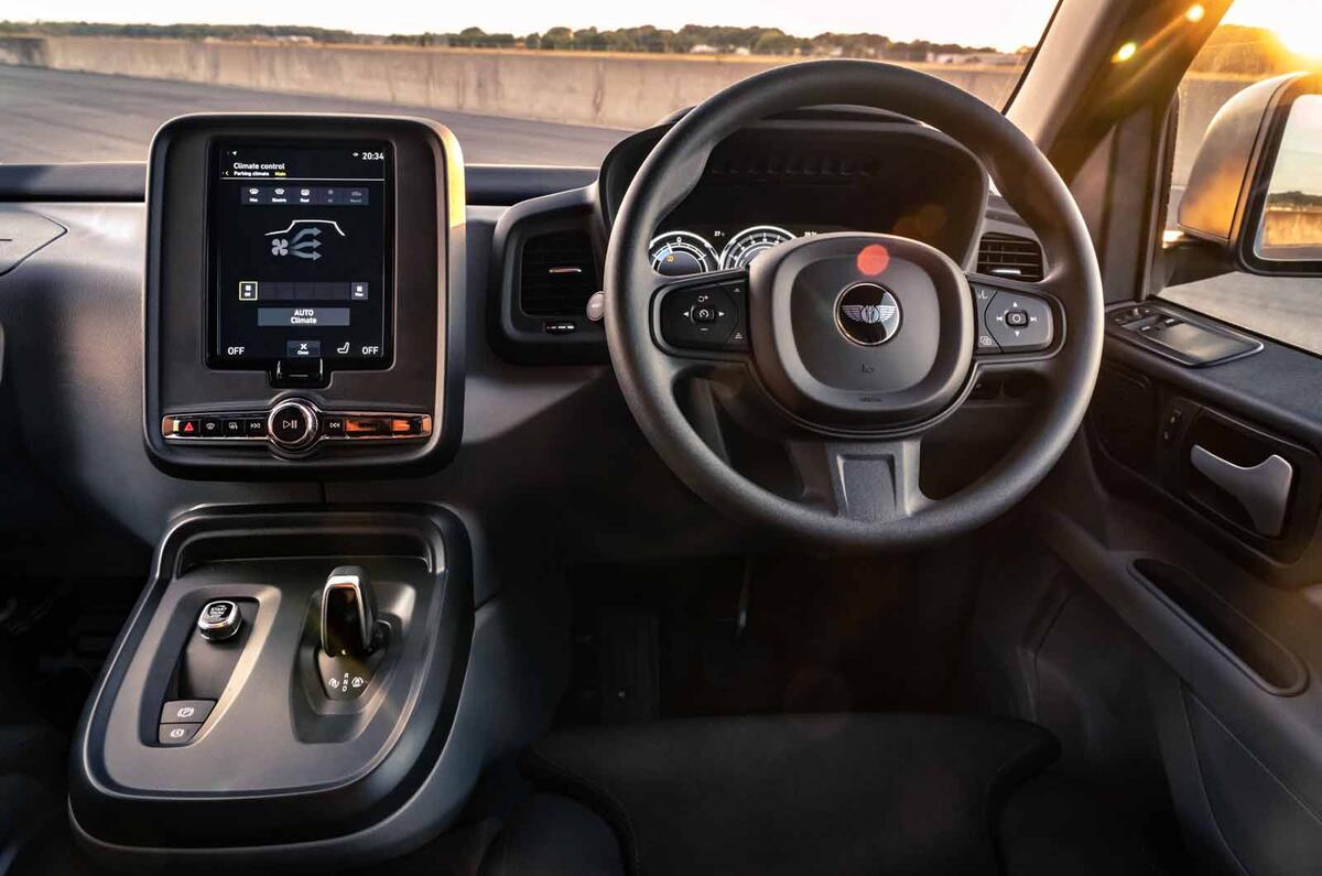 LEVC VN5 inteior LEVC VN5 interior