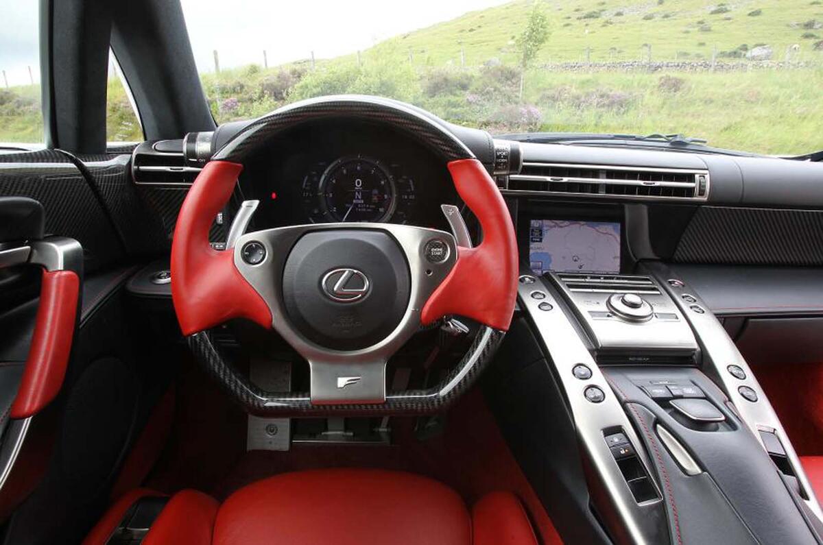 Lexus LFA