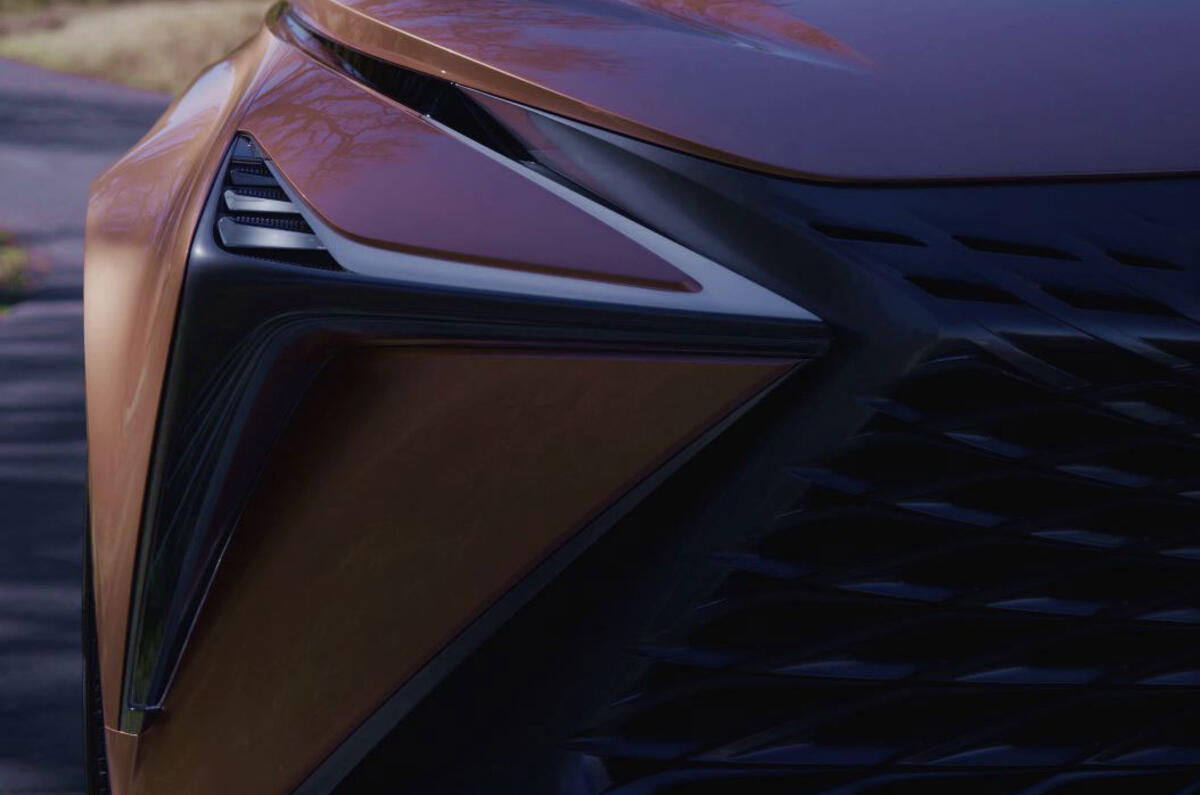 Lexus LF-1 Limitless shows inspiration for future flagship SUV