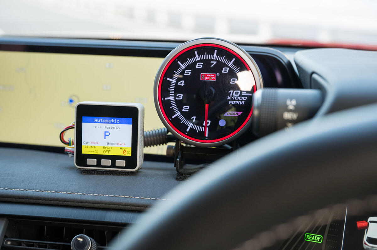 Lexus UX manual gearbox rev counter Lexus UX manual gearbox rev counter