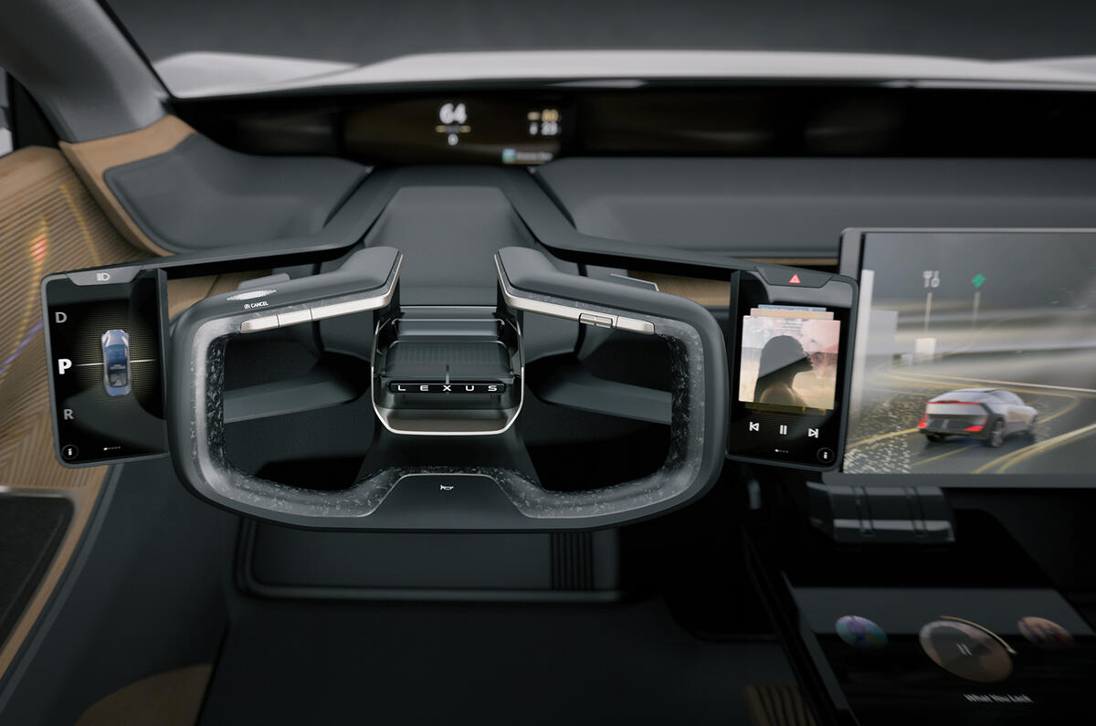 Lexus LF ZL concept steering wheel and infotainment