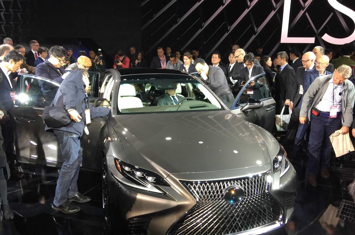 Lexus LS 2017 Lexus LS 2017
